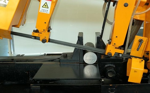 硚口数控带锯床自动送料精度会出现偏差吗？